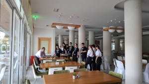 Dzień trzeci w Grecji
 - praktyki