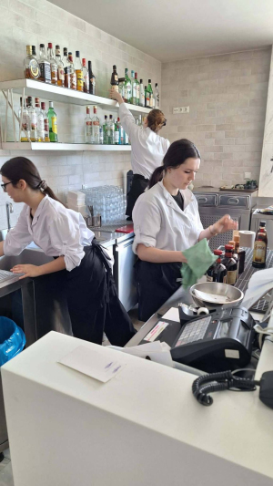 Dzień Jedenasty 
w Grecji 
 - praktyki