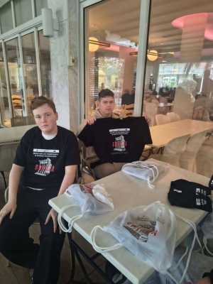 Dzień pierwszy w Grecji
 - praktyki