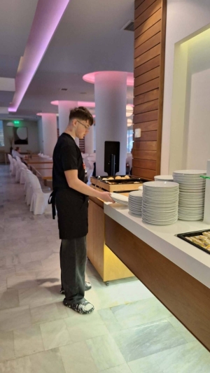 Dzień drugi w Grecji
 - praktyki