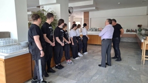 Dzień trzeci w Grecji
 - praktyki