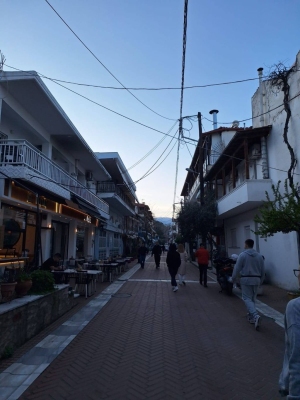 Dzień trzeci w Grecji
 - w Platamonas